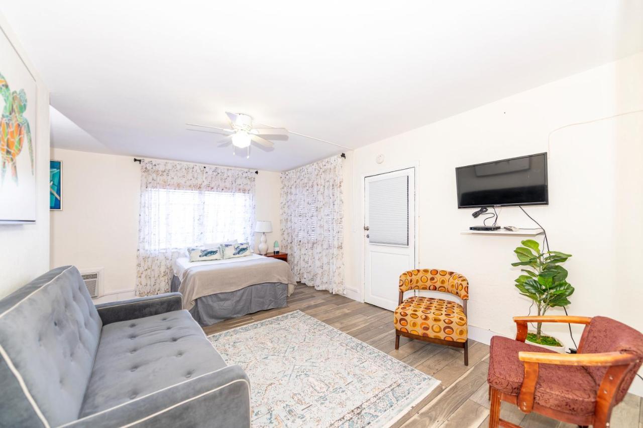 Tropic Isle Hotel & Apartment Χόλιγουντ Εξωτερικό φωτογραφία