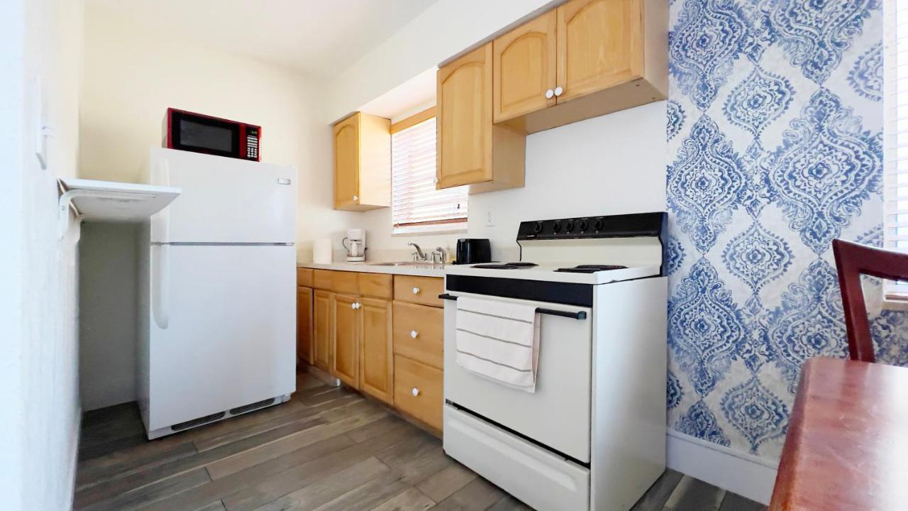 Tropic Isle Hotel & Apartment Χόλιγουντ Εξωτερικό φωτογραφία